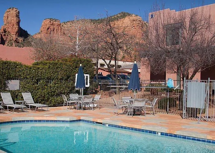 Bell Rock Hotel 3*